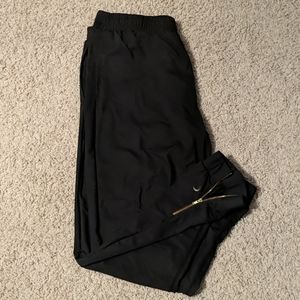 Zyia zipper everywhere joggers